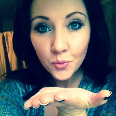 Profile Picture of Polly Murray-Evans (@PollyPops86) on Twitter