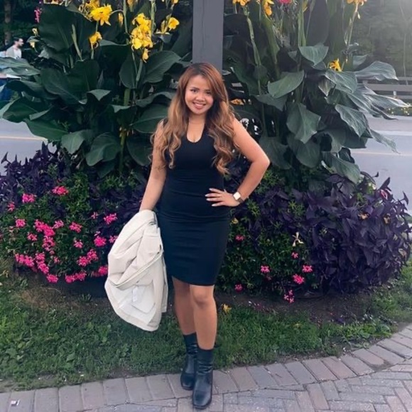 Profile Picture of Ivy Revellame (@prettyivy027) on Poshmark