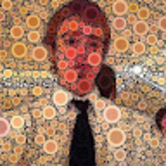 Profile Picture of Thomas Olsen (@thmsolsen) on Poshmark