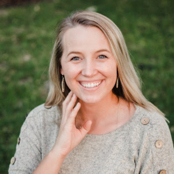 Profile Picture of Meghan Favale (@meggraham24) on Poshmark