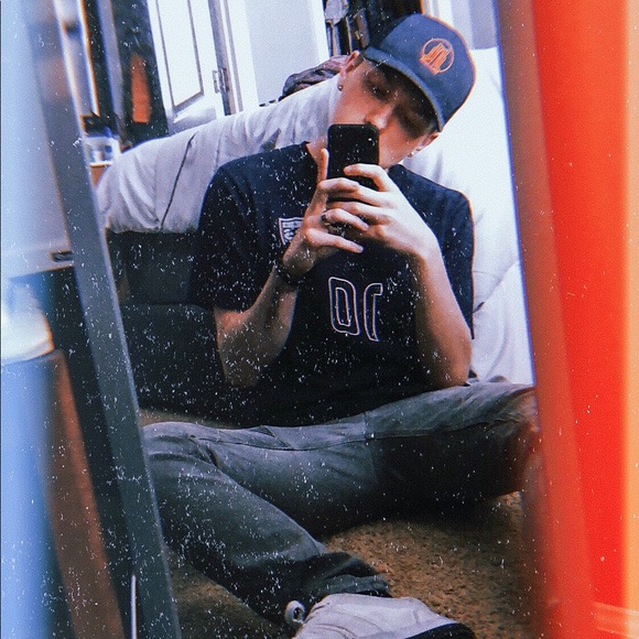 Profile Picture of Perry alexander Riggins (@pxrryy) on Poshmark