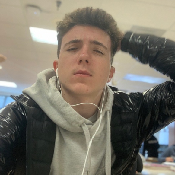 Profile Picture of Cody Coburn (@codycoburn) on Poshmark
