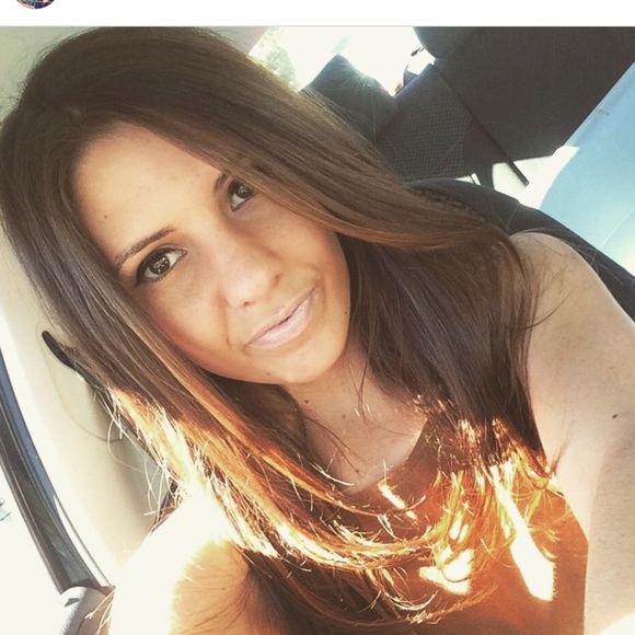 Profile Picture of Caitlin Dolan (@caitlins215) on Poshmark