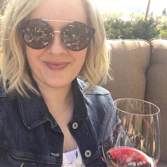 Profile Picture of Stephanie Keehler strackany (@sstrackany) on Poshmark