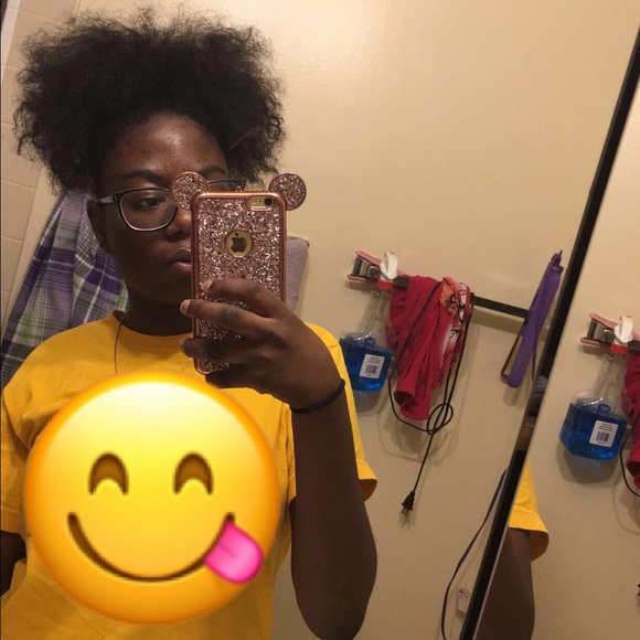 Profile Picture of Safiyyah Alim (@safiyyah31) on Poshmark