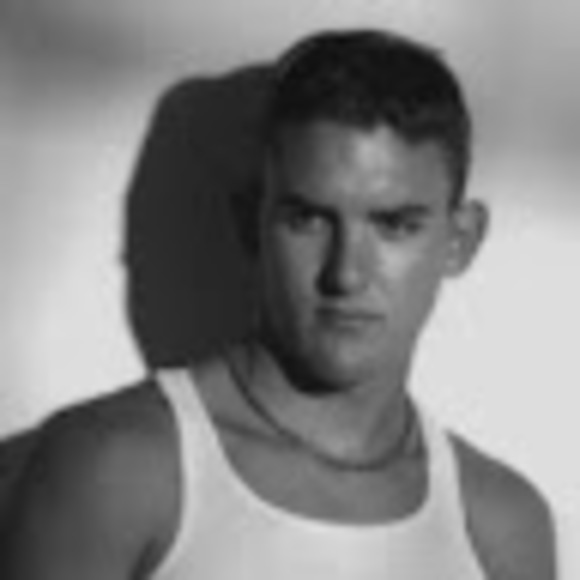 Profile Picture of Logan Michaelson (@loganmichaelson) on Poshmark