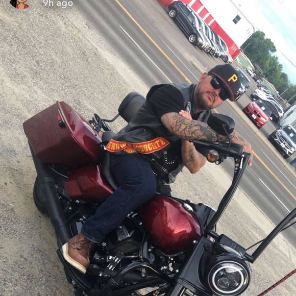 Profile Picture of James Hodge (@hodge1600) on Poshmark