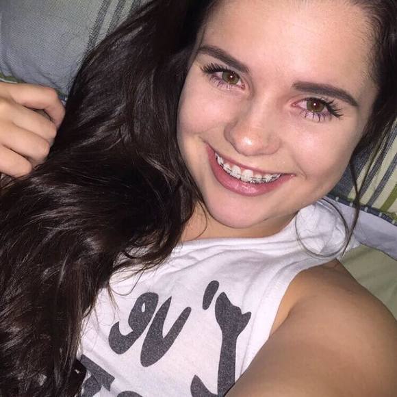 Profile Picture of Kassidy Oertle (@kassidyoertle) on Poshmark