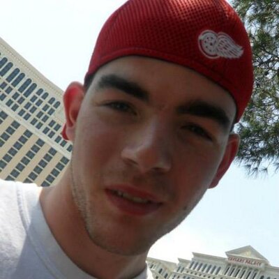 Profile Picture of Stephen Grand (@Fyrstz) on Twitter