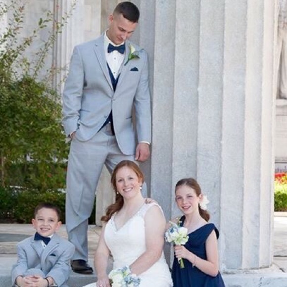 Profile Picture of Angela Hippley (@angdancer) on Poshmark