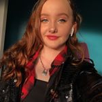 Profile Picture of 𝔈𝔳𝔞 ℜ𝔶𝔞𝔫 (@hair_by_evaryan) on Instagram