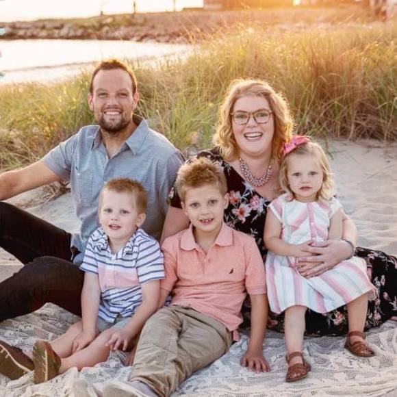 Ryan Riebschlager - Poshmark Profile Picture of Ryan Riebschlager (@ryanrieb) on Poshmark