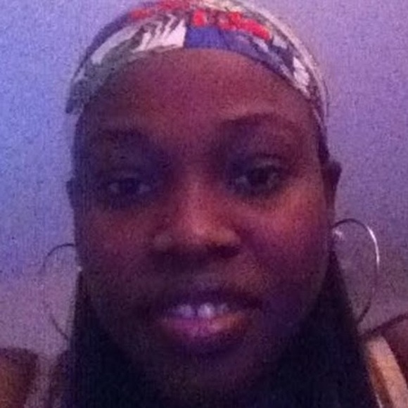 Profile Picture of Fedline Lambert (@fedline52) on Poshmark