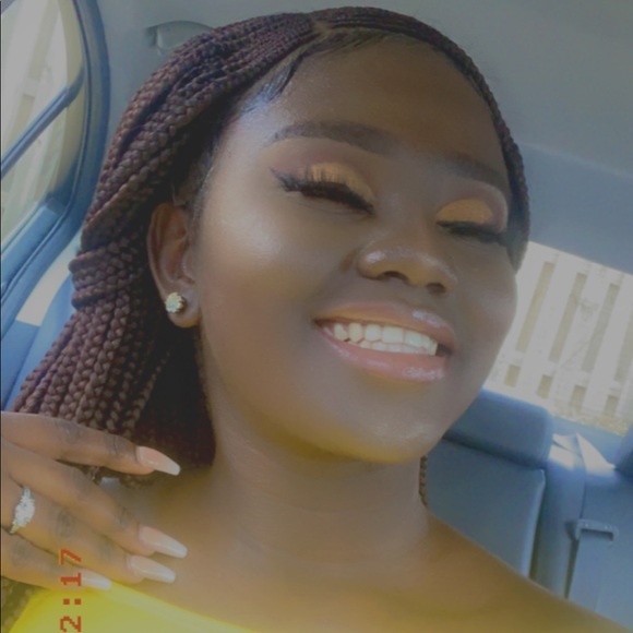 Profile Picture of Jamesetta Kapel (@kapelj) on Poshmark