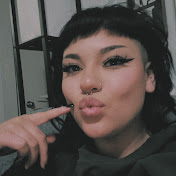 Profile Picture of Tori Grimes (@Torigreygrimes) on Youtube