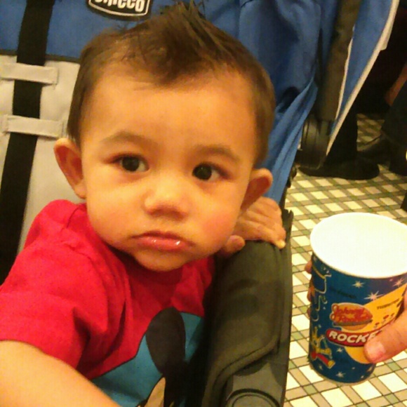 Profile Picture of Matt Silva (@mattyice000) on Poshmark