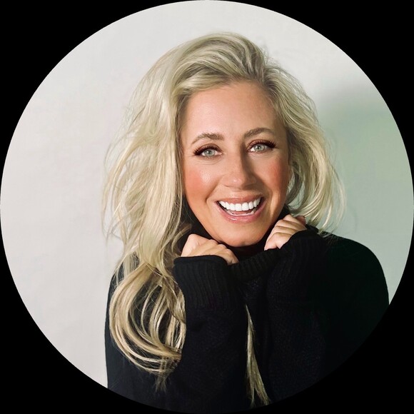 Profile Picture of Shawna Hart (@joyful_hart) on Poshmark