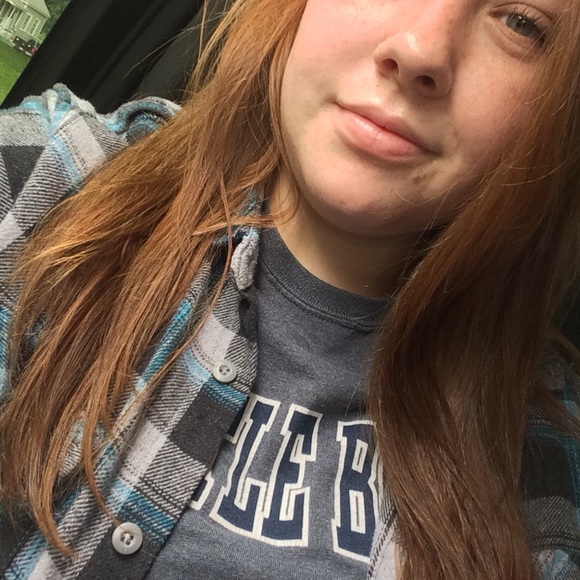 Profile Picture of Emily Converse (@econverse5) on Poshmark