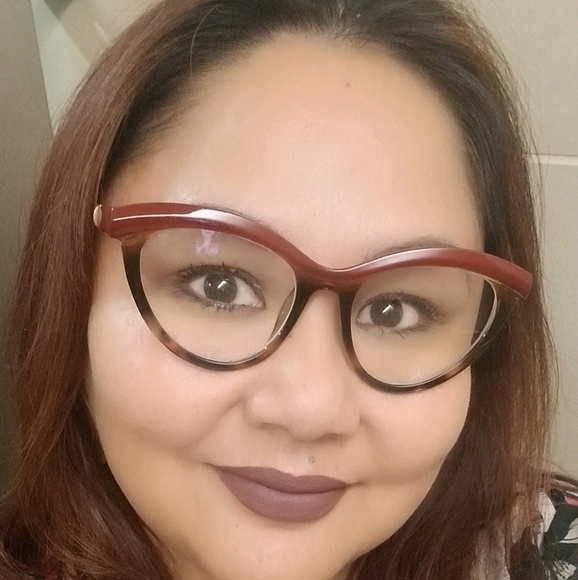 Profile Picture of Doris Magee (@dorismagee) on Poshmark