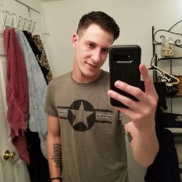 Profile Picture of Jason Hawkins (@rebzilla768) on Poshmark