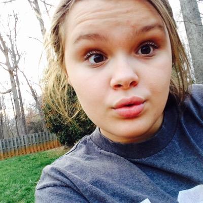 Profile Picture of Hannah Mahone (@mahomie09774) on Twitter