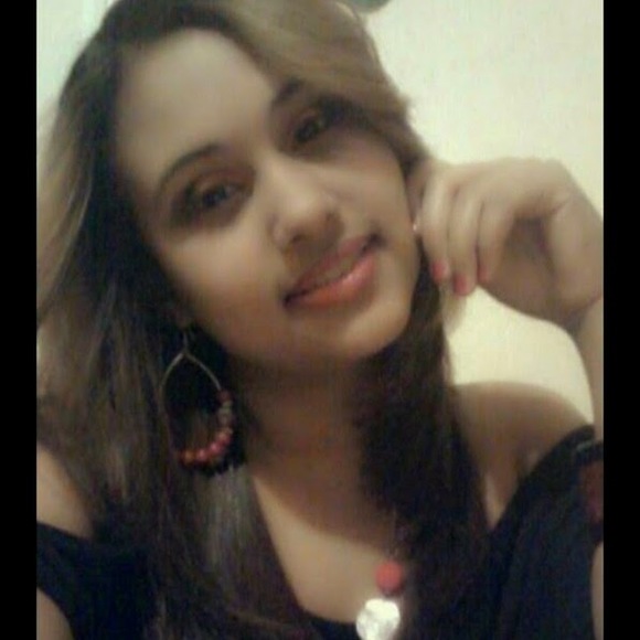 Profile Picture of Keishalid Chabriel (@keishalid2809) on Poshmark