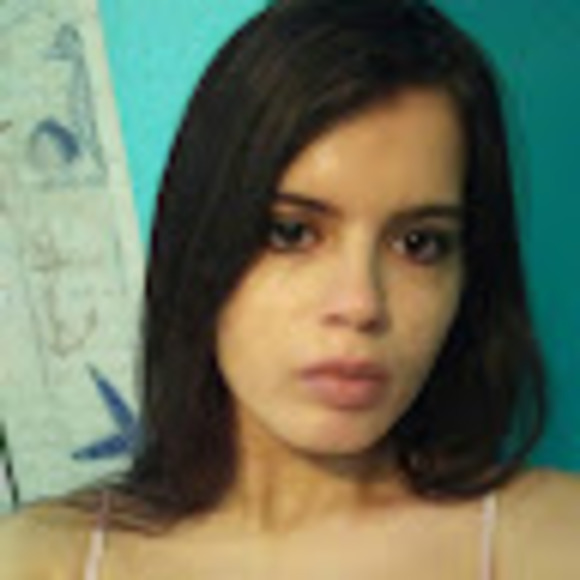 Profile Picture of Marissa Pfohlman (@maris12340) on Poshmark