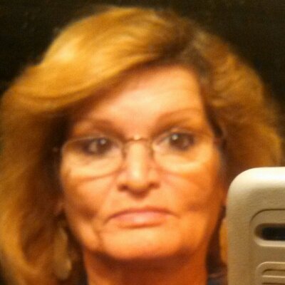 Profile Picture of Anne T.McMullen (@annetmac555) on Twitter