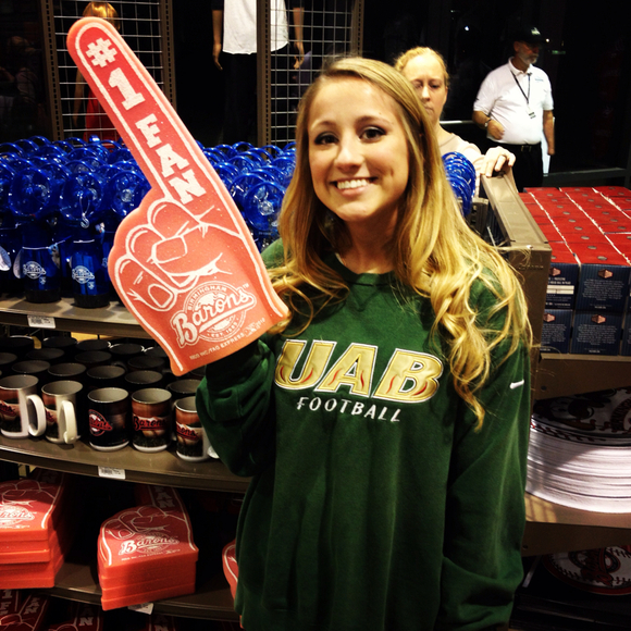 Profile Picture of Katie Rickels (@krickels) on Poshmark