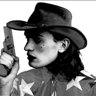 Profile Picture of Lorenzo Sutto (@redbrickhead) on Instagram