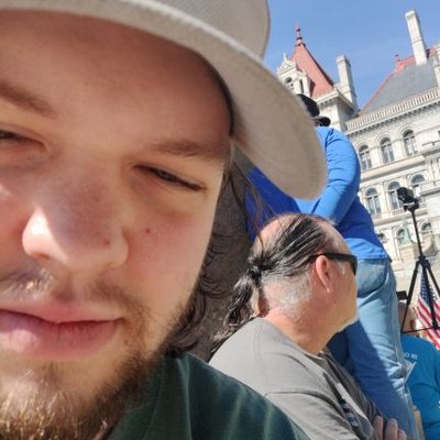 Profile Picture of Jeffrey Van Zandt (@Jp_vanzandt) on Twitter