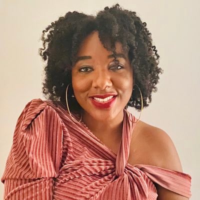 Profile Picture of Chantelle Janeen (@ChantelleJaneen) on Twitter