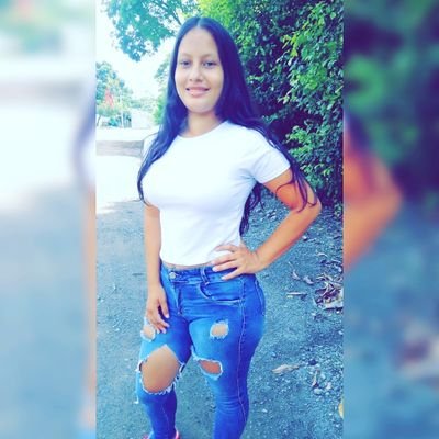 Profile Picture of Claudia Castellanos (@Claudia89125366) on Twitter