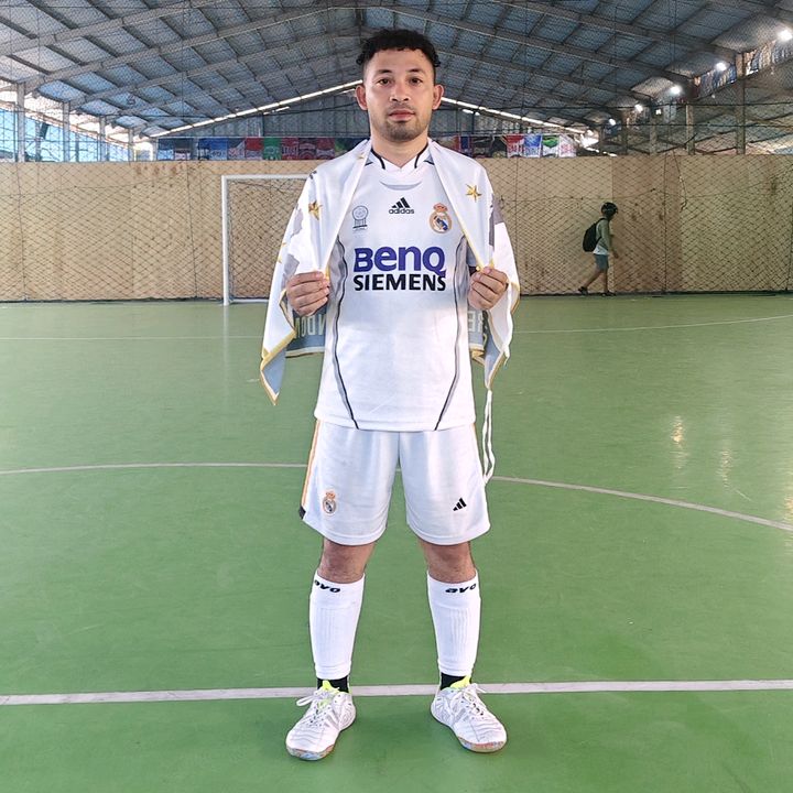 Profile Picture of Laurentt21 (@laurentwalas) on Tiktok