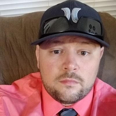 Profile Picture of Mike Pinney (@mpinney02) on Twitter