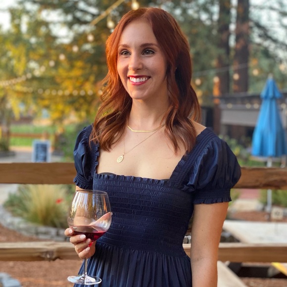 Profile Picture of Amber Norberg (@ambernorberg) on Poshmark