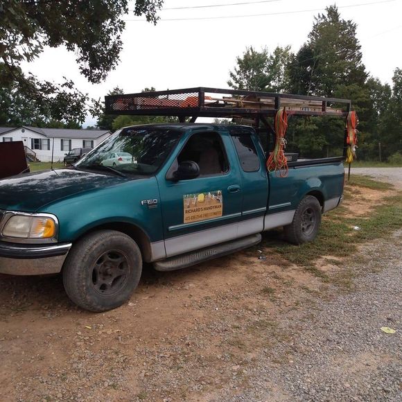 Profile Picture of Richards Handyman (@richards_h) on Poshmark