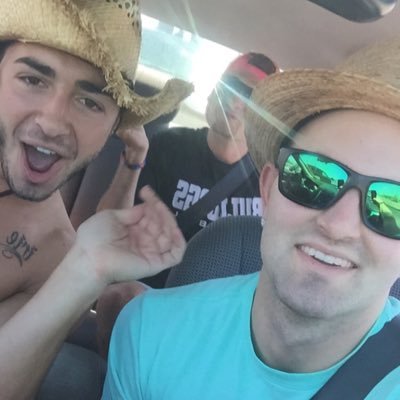 Profile Picture of Shawn Muller (@ShawnyMcMuffins) on Twitter