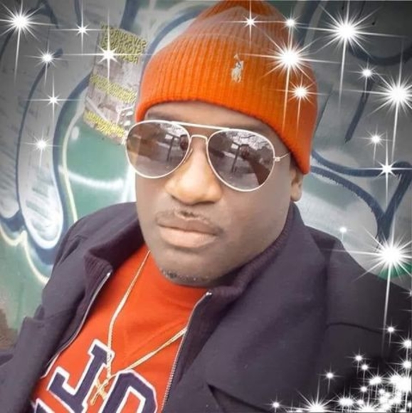 Profile Picture of Kareem Thomas (@kaydadon76) on Poshmark