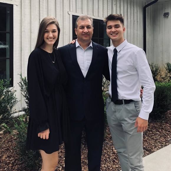 Profile Picture of Juliana Thornton (@julianathornton) on Poshmark