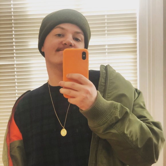 Profile Picture of Matthew Beck (@matthewbeck95) on Poshmark