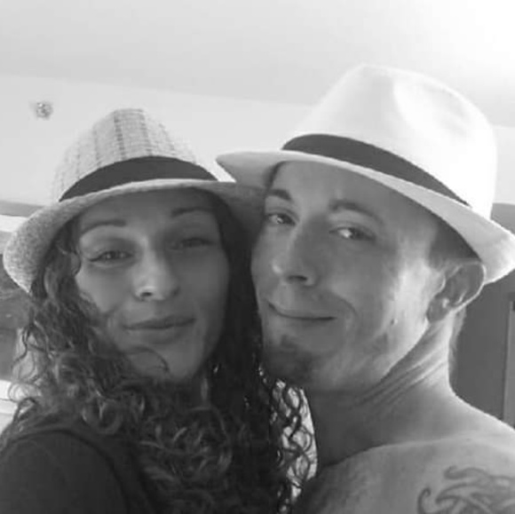 Jonathan Cowart - Poshmark Profile Picture of Jonathan Cowart (@brittc0131) on Poshmark