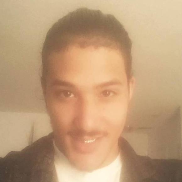 Profile Picture of Charles Hargrove (@chuck860) on Poshmark