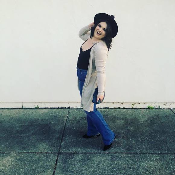 Profile Picture of Jessica Hochstine (@jhochstine) on Poshmark