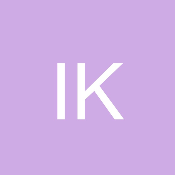 Profile Picture of Isabel Kellogg (@sumsum06) on Poshmark