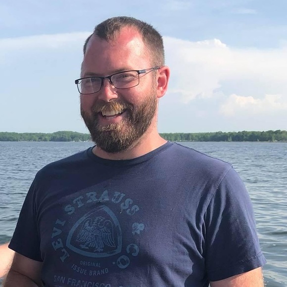 Profile Picture of Derek Albachten (@derekalbachten) on Poshmark