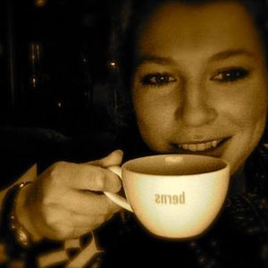 Profile Picture of Julia Melin (@378292290) on Myspace