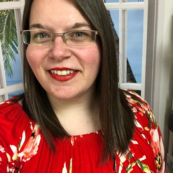 Profile Picture of Katey Genrich (@alohapunk85) on Poshmark