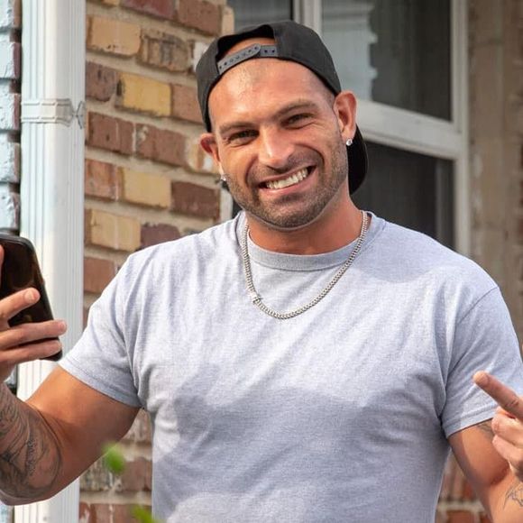 Profile Picture of Justin Jarvis (@justinjarvis223) on Poshmark