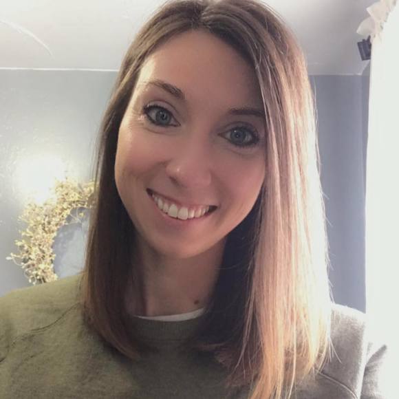 Profile Picture of Jessica Povey (@jpovey20) on Poshmark